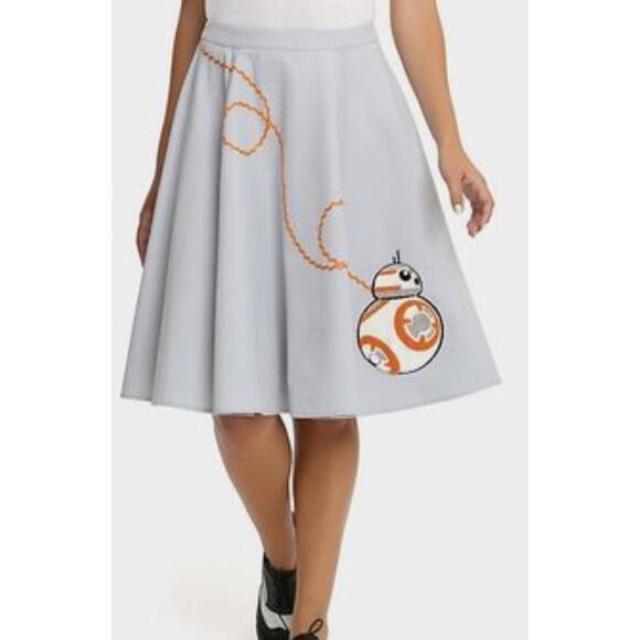 Star Wars Dresses & Skirts - Her Universe Star Wars Skirt Size Medium Like New